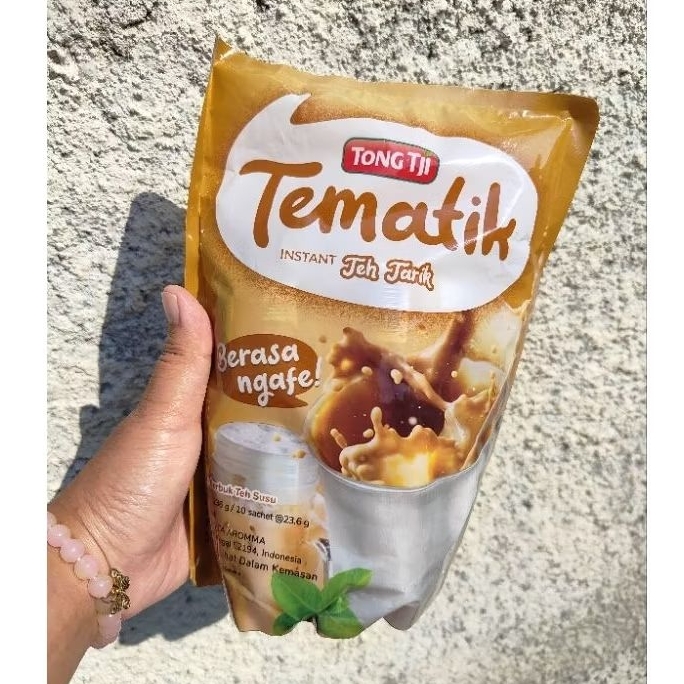 

Tong Tji Tematik Chocolate, Matcha Latte, Teh Tarik instan per pouch isi 10