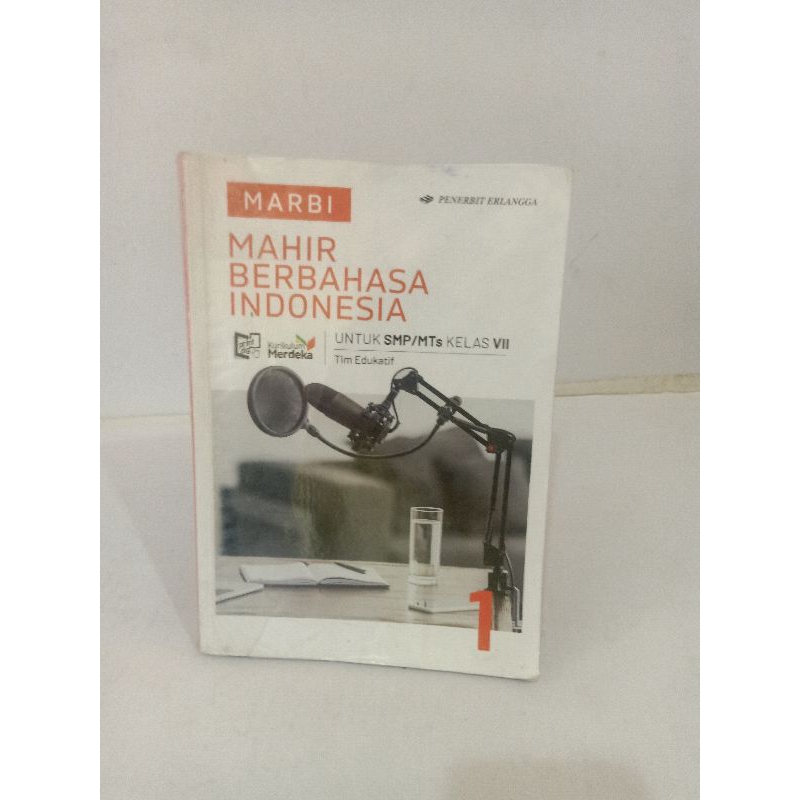 

Buku Mahir Berbahasa Indonesia kelas 7 kurikulum Merdeka