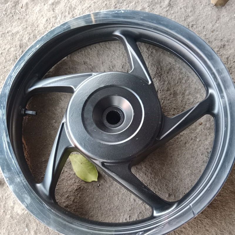pelek belakang vario 125 old