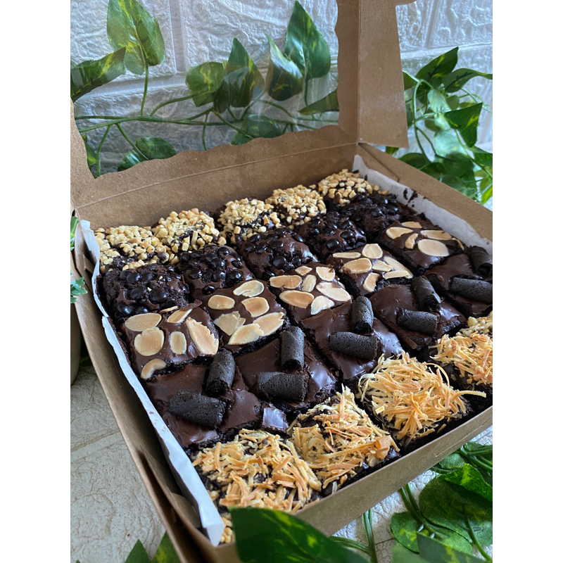 

fudgy Brownies Potong size 20x20 cm