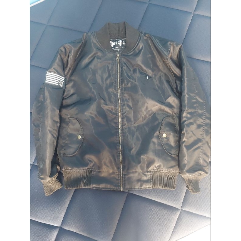 Jaket Bomber Heretic Black