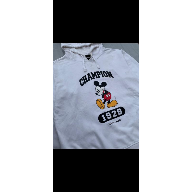 hodie feltics x disney