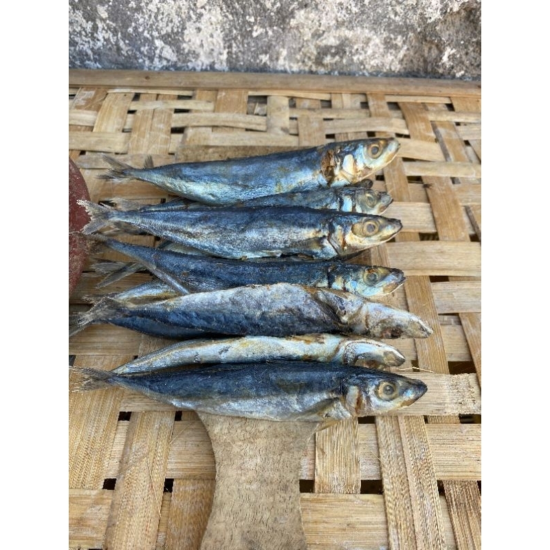 

ikan klotok asin / ikan layang murah 1kg