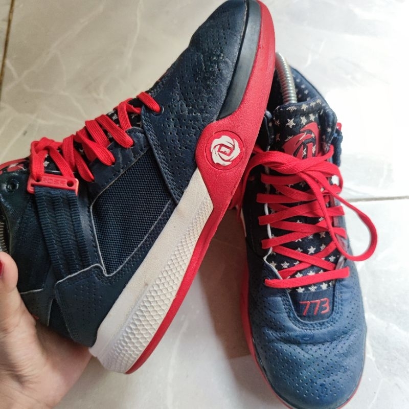 Sepatu Basket Adidas kolabs D Rose 773 Kondisi Bagus