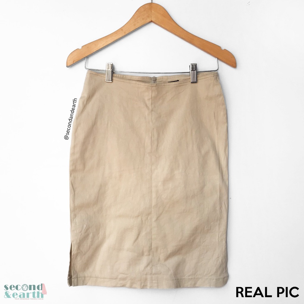 The B Club  Skirt (S-M) Bawahan Kerja Wanita Rok Lurus High Waist Katun Spandeks Krem Polos Highwais