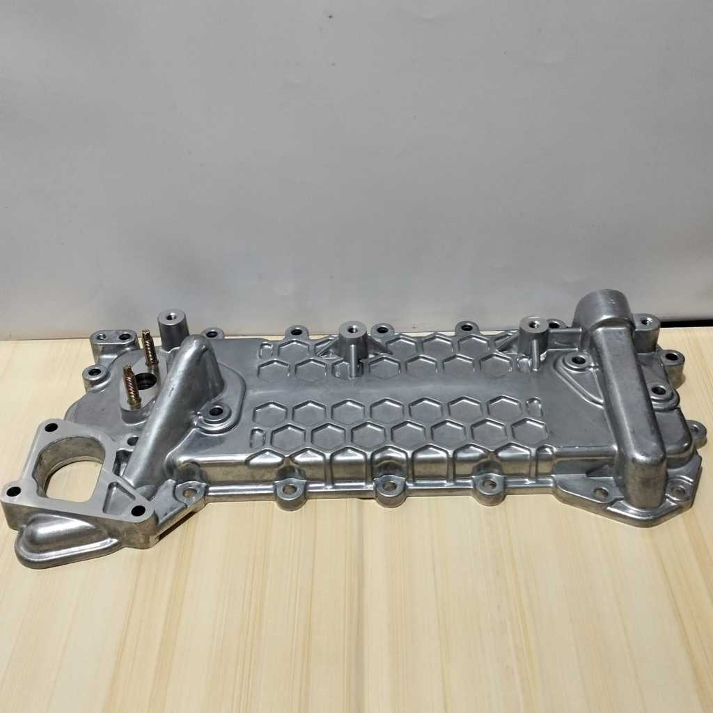 Tutup Cover Oil Oli Cooler Assy Asm Isuzu Giga Frr Ftr 4hk1 OEM