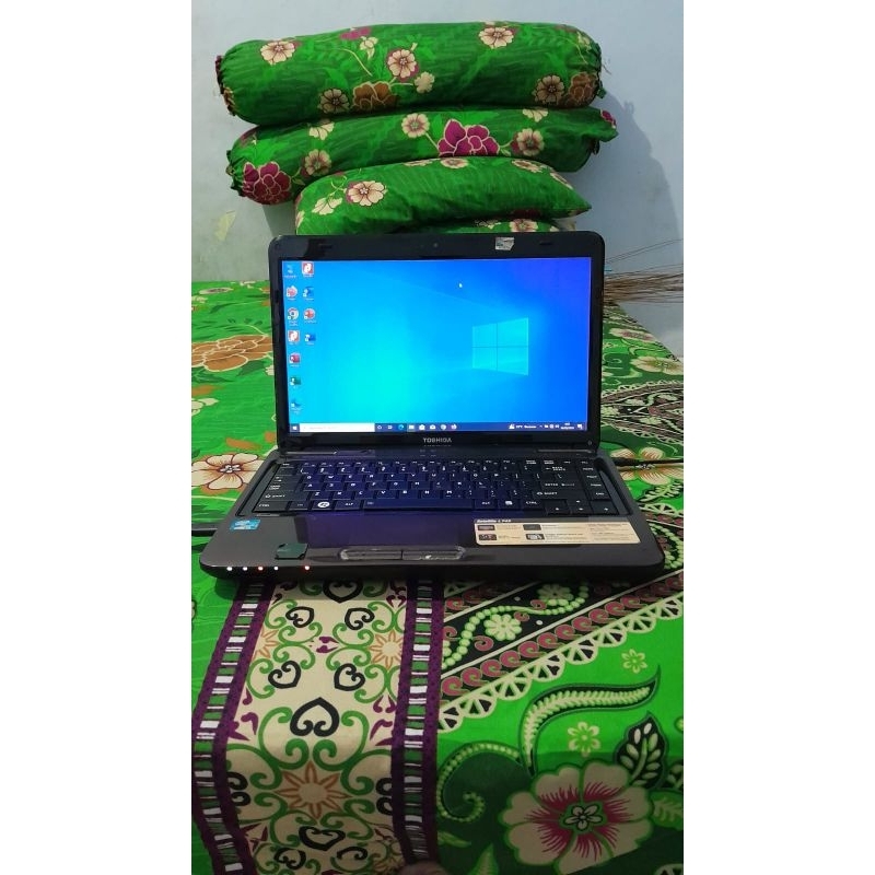 Laptop Toshiba Satelit L745