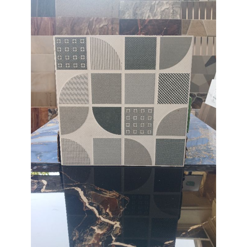 Keramik Lantai Kasar 25x25 warna abu abu
