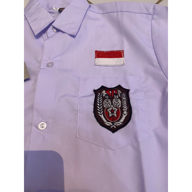 

Atasan sd tangan panjang BAHAN SERAP KERINGAT