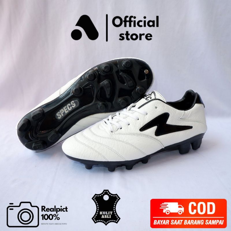 Promo sepatu bola specs bahan kulit asli warna putih hitam free kaos kaki