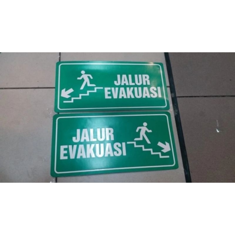 

SIGN STICKER JALUR EVAKUASI 3 UKURAN 30CMX 15CMBEST QUALITY