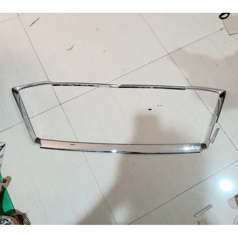 list lis grill bemper depan Daihatsu Sigra ORIGINAL harga 1set 6 pcs