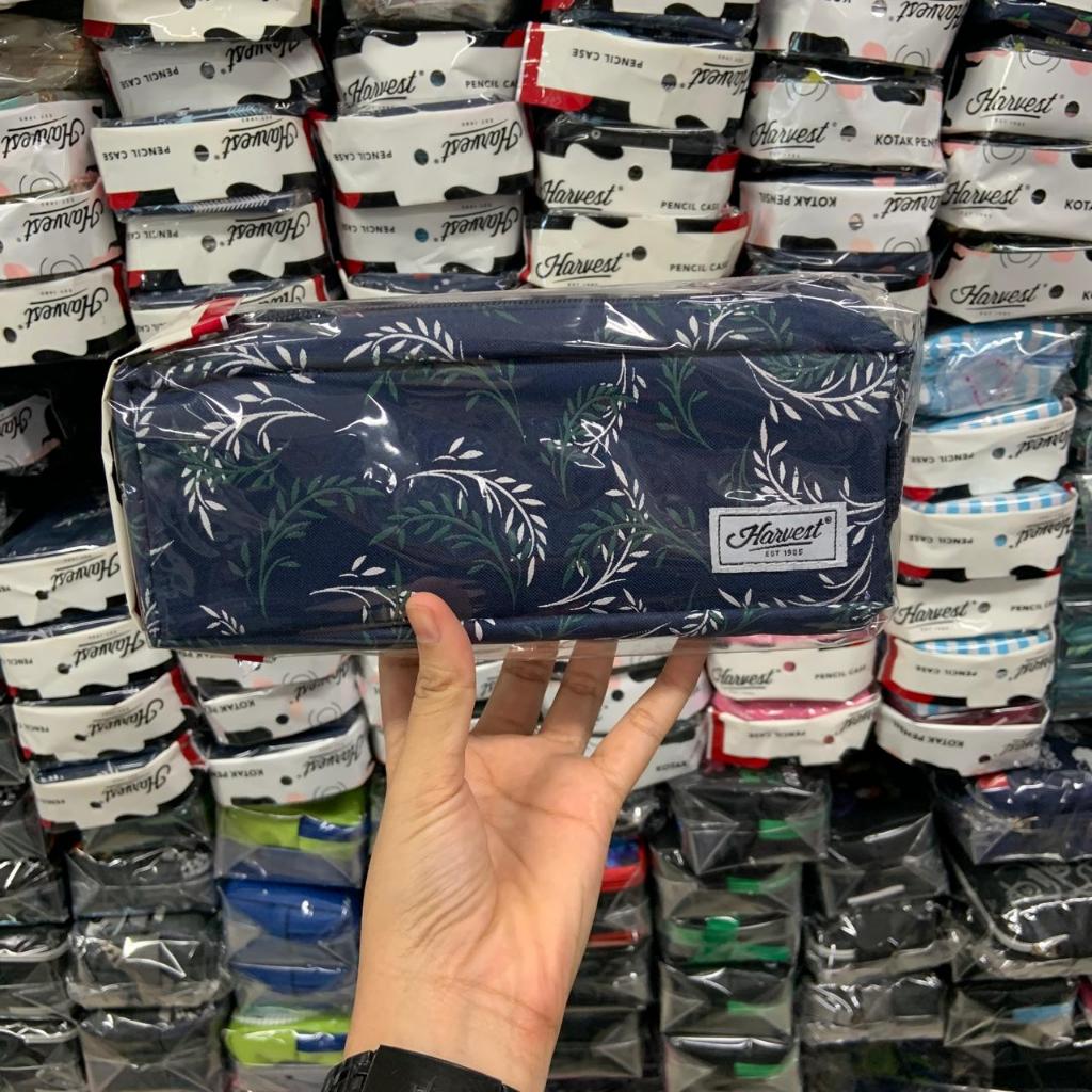 

Gramedia - Harvest Pop Case Leaves Pencase 1102010010003
