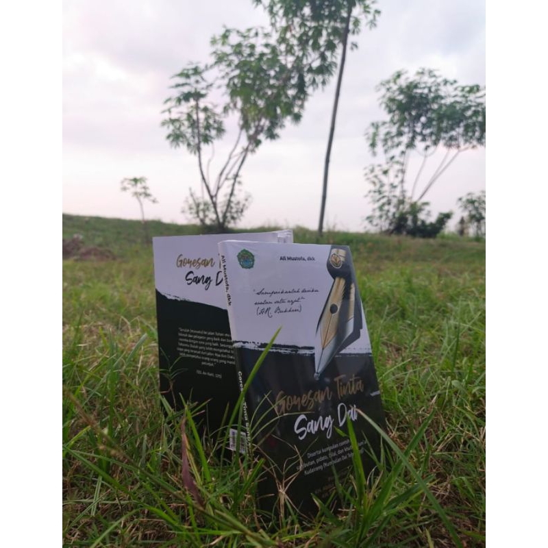 

Buku Mahir Pidato/ Buku Tata cara dalam Pidato/ Buku Dai Tebuireng Jombang