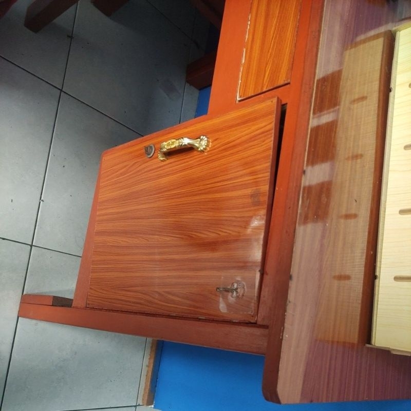 Meja kantor bahan jati belanda