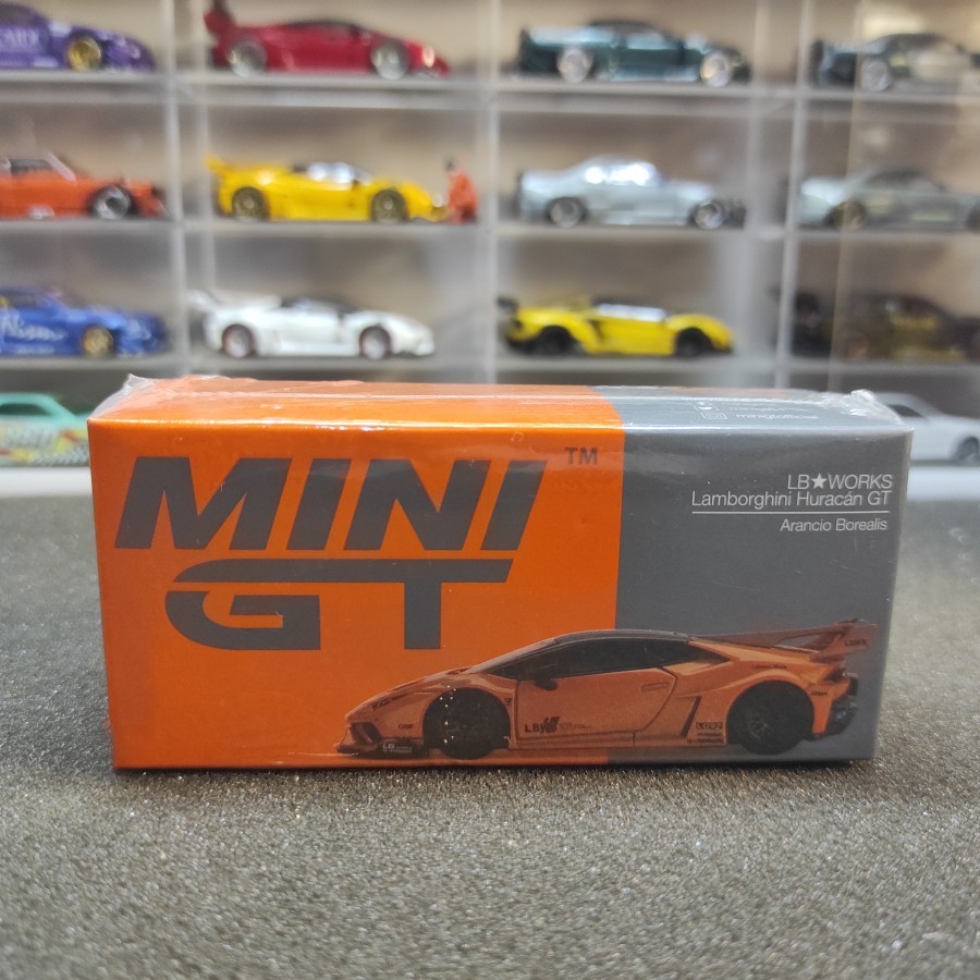 Mini GT 355 Lamborghini Huracan Arancio Borealis