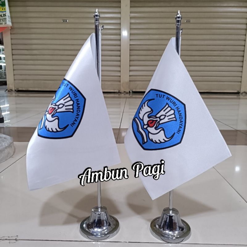 

best seller tiang stenlis meja+bendera TUT WURI dasar putih