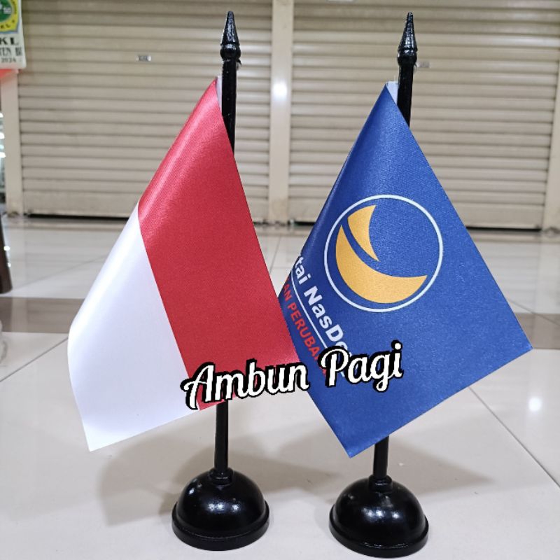 

best seller tiang kayu meja+bendera partai NASDEM+bendera Merah Putih