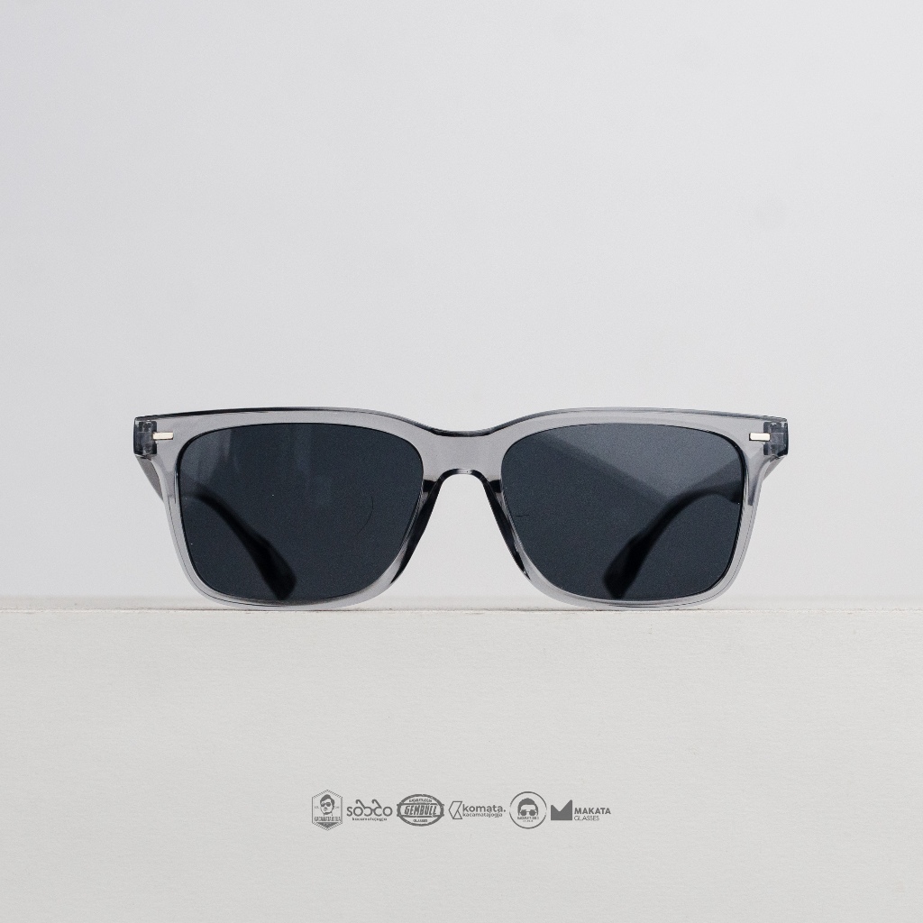 Kacamata Hitam Kotak Kecil Harga Terjangkau - Eksha 03