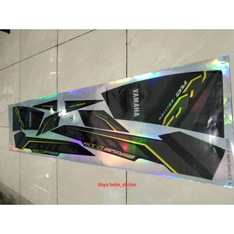 Sticker striping motor yamaha vega r new sirius rc VEGA R NEW SIRIUS RC 2 hitam printing cutting tah