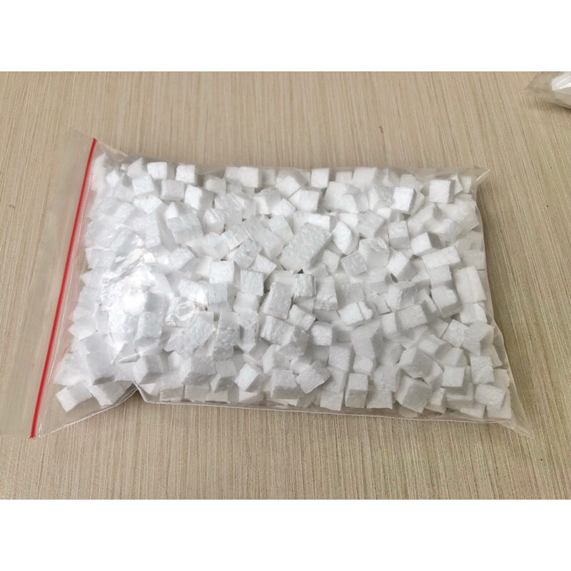 

Styrofoam Cacah/Styrofoam Packing/Styrofoam 1cm x 1cm/Styrofoam Kubus/Sterofoam Cacah