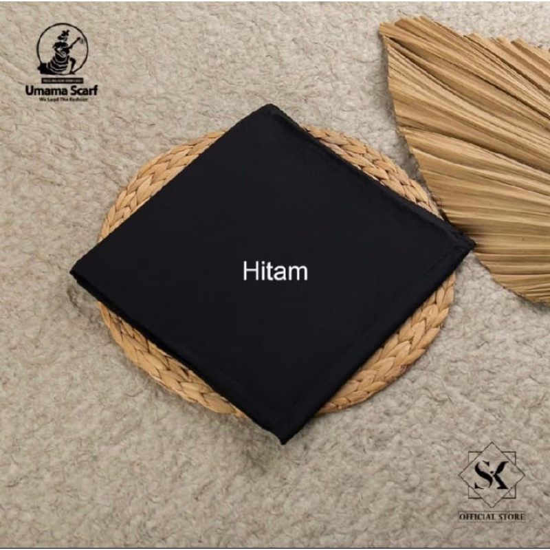 Jilbab/kerudung Polos BASIC VOAL By umama scarf HITAM/PUTIH ukuran 110x110