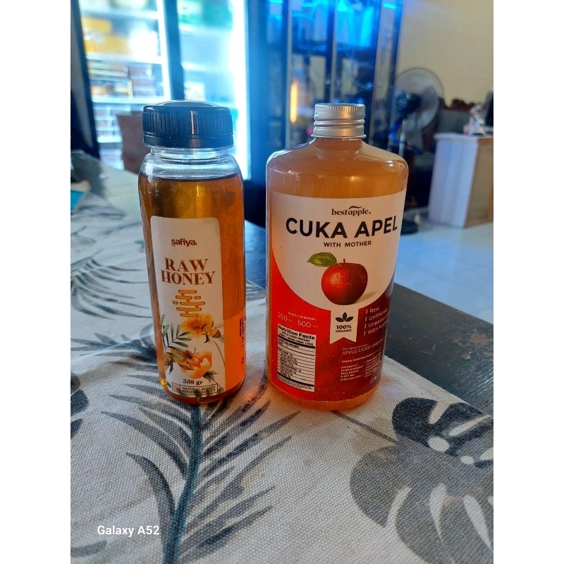 

PAKET BUNDLING MADU CUKA APEL || CUKA APEL 500 ML & MADU RAW HONEY SAFIYA 350 ML||MADU MURNI