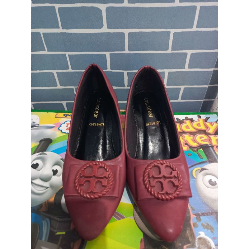 Sepatu hak Tahu 5 cm no. 38