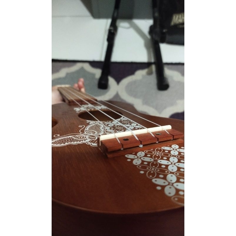 UKULELE MEREK MAHALO SECOND
