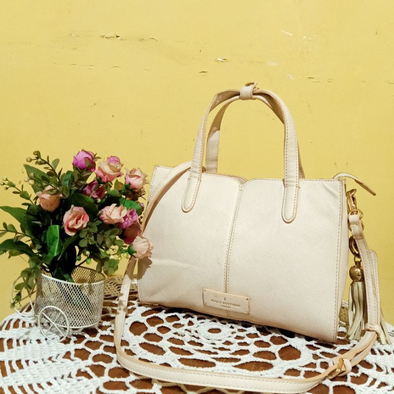 Paul's Boutique Sling Bag