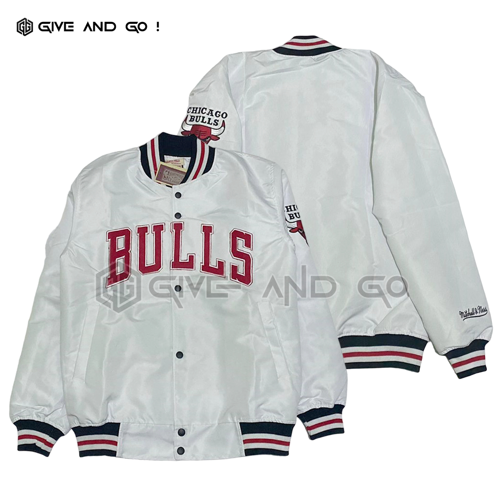 JAKET VARSITY BULLS CHICAGO FULL BORDIR FULL TAG / JAKET VARSITY PRIA / JAKET VARSITY BULLS BORDIR