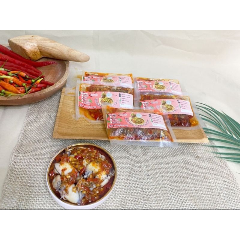 

sambel cumi, teri, tongko, udang, bawang. kemasan sachet 50gr