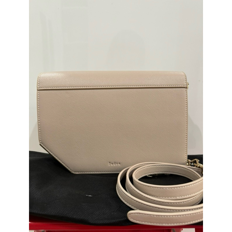 Preloved Ori Pedro Tas Selempang Cream