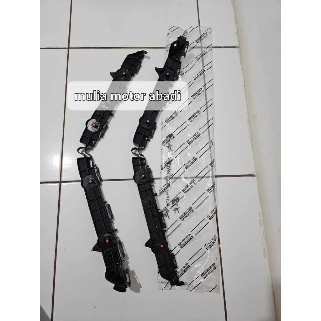 Braket bumper belakang Innova reborn original per set