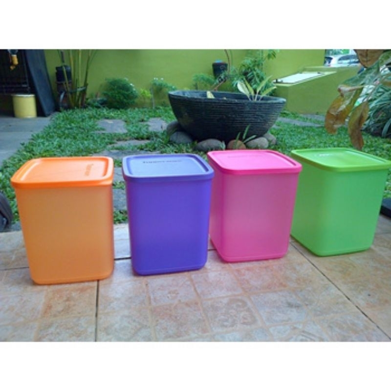 Tall Square Round Tupperware Toples Tupperware