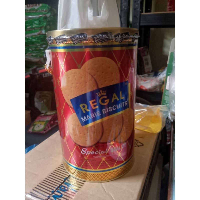 

Biskuit Marie Regal Kaleng Rantai Special 1000gr