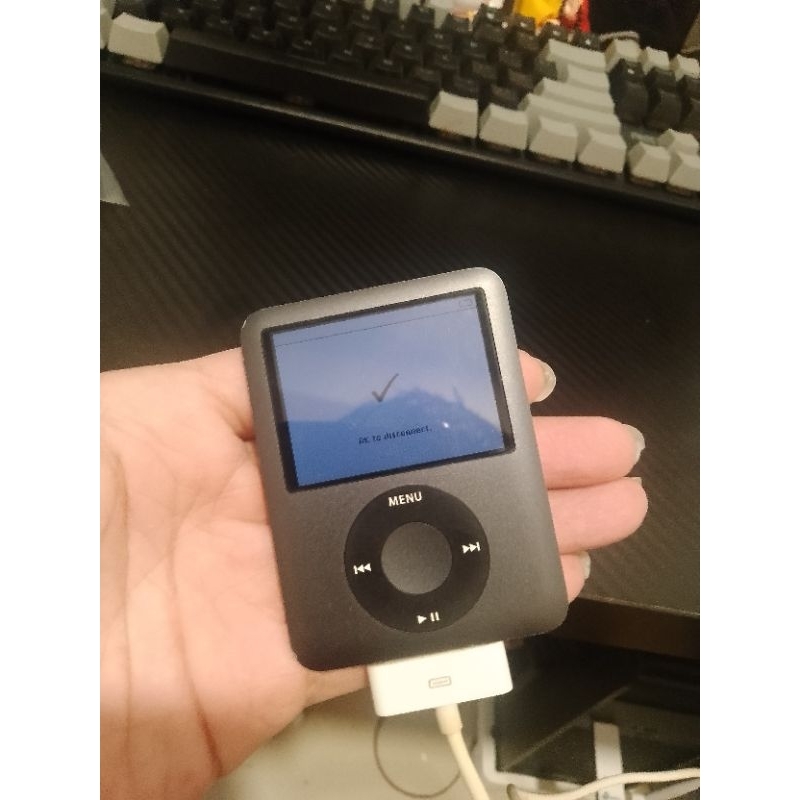 ipod nano 8GB second minus