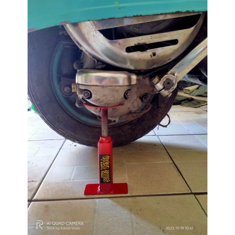 Stand Mesin Vespa dongkrak mini vespa KODE Q6S3