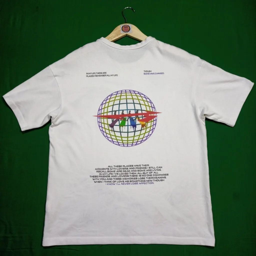 KAOS MERCHANDISE BAND THE BEATLES ARABIC SCRIPT, SIZE M (SECOND BRANDED) PUTIH, TS0242