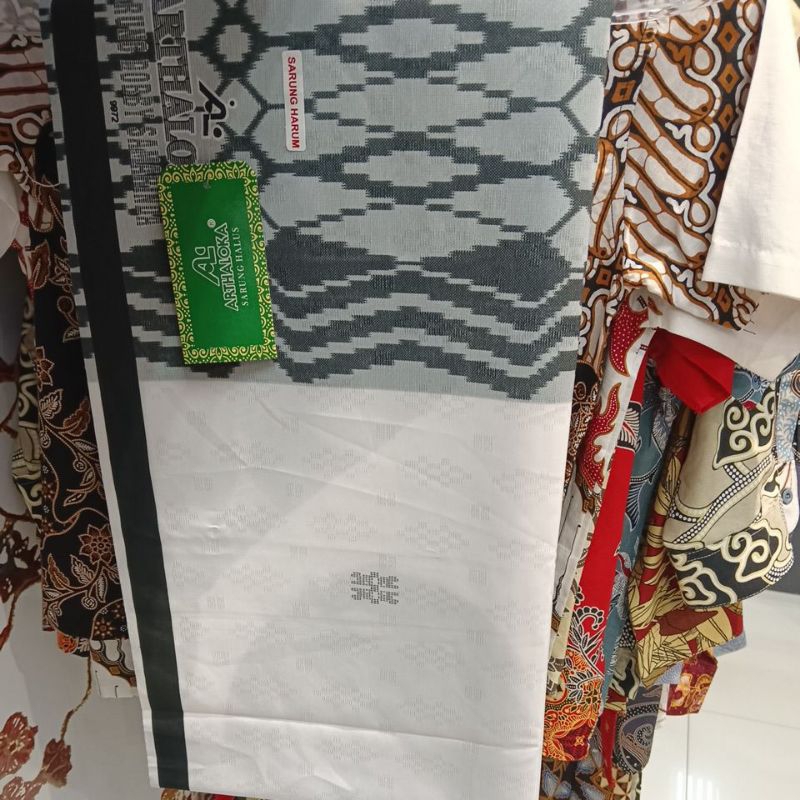 Sarung halus Arthaloka