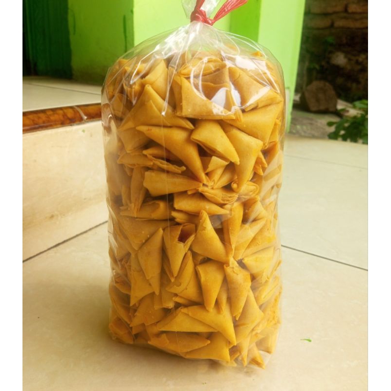 

Kue Samosa Abon Spesial Pedas Manis Gurih 1kg