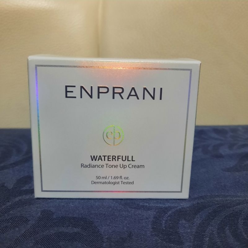 Holika holika Enprani waterfull tone up cream