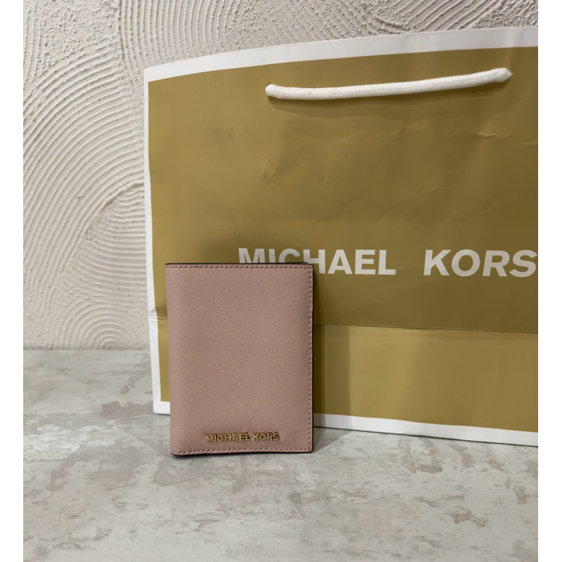 PRELOVED SECOND | MK passport bifold wallet