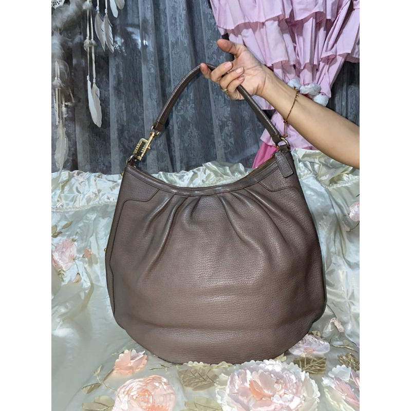 Daks leather shoulder bag