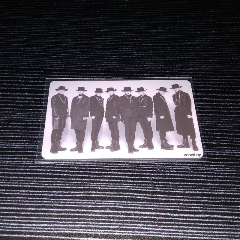 ATEEZ official photocard