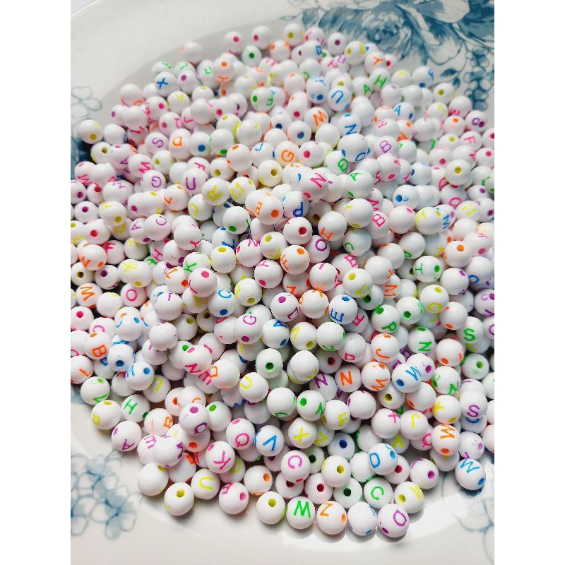 Manik-manik huruf bulat 8mm