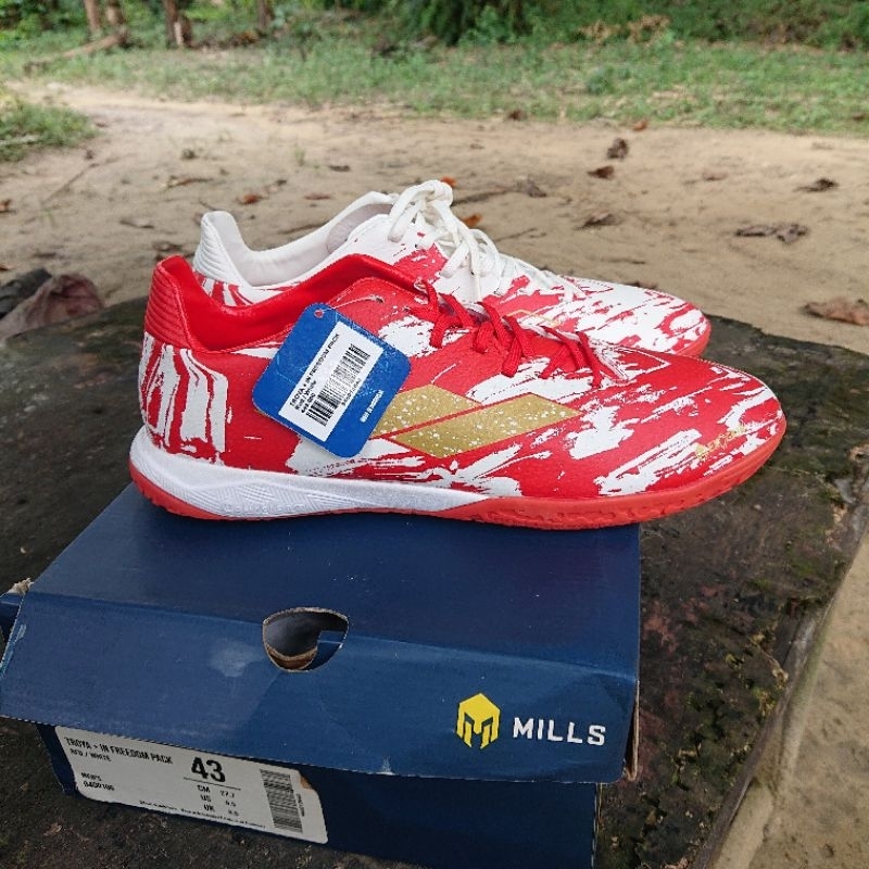 Sepatu futsal mills troya