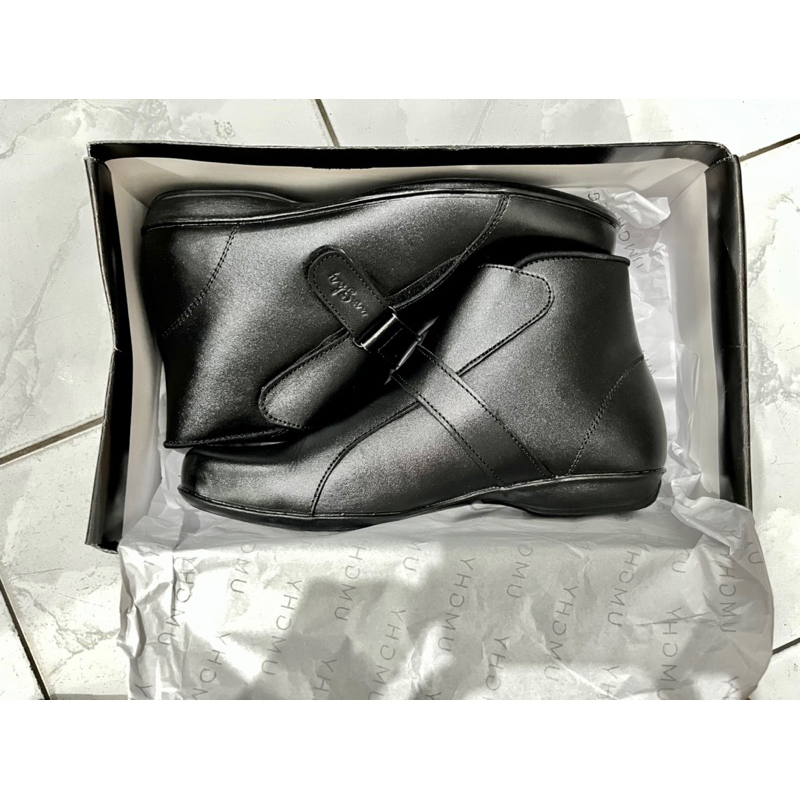 UMGHY SEPATU BOOTS WANITA