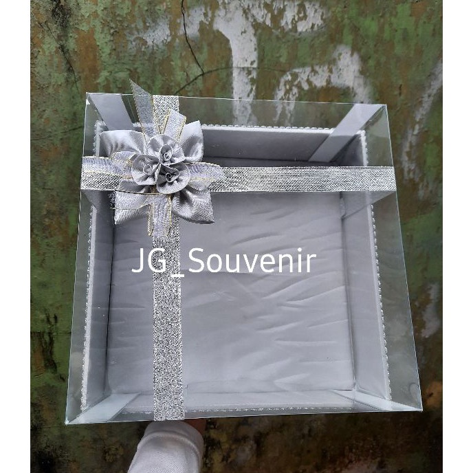 

KF7 Kotak Hantaran Seserahan Mika Tempat Kue Warna Silver