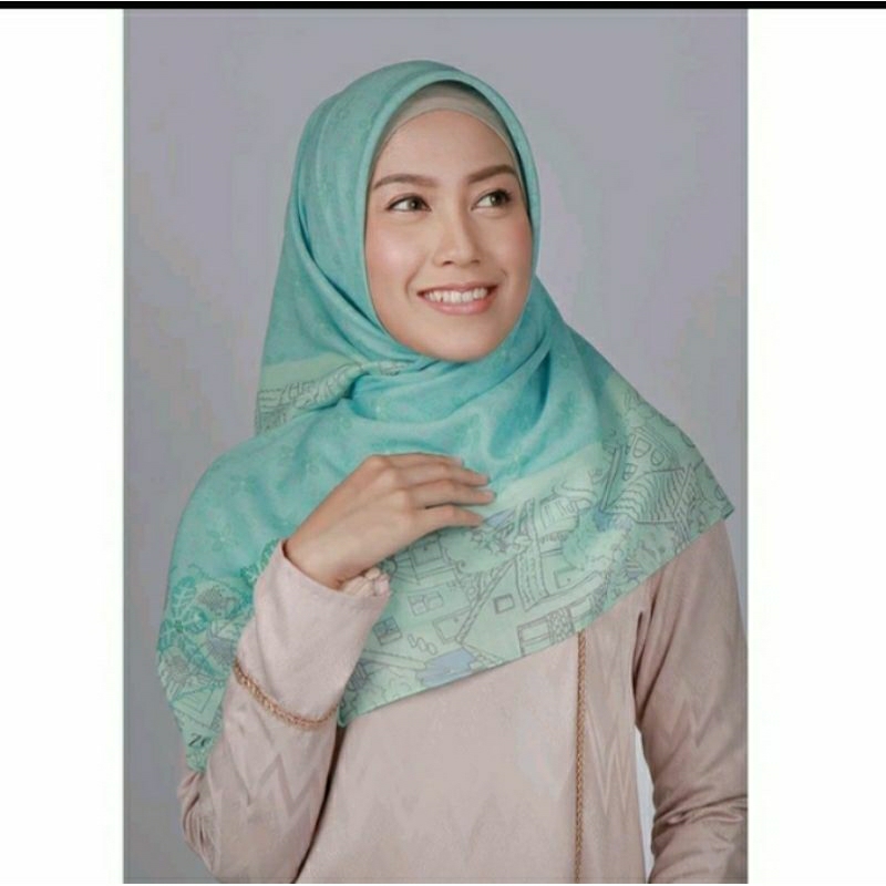 Zoya Kerudung Segi Empat Mukuna Scarf| hijab segi empat motif bahan voal by zoya